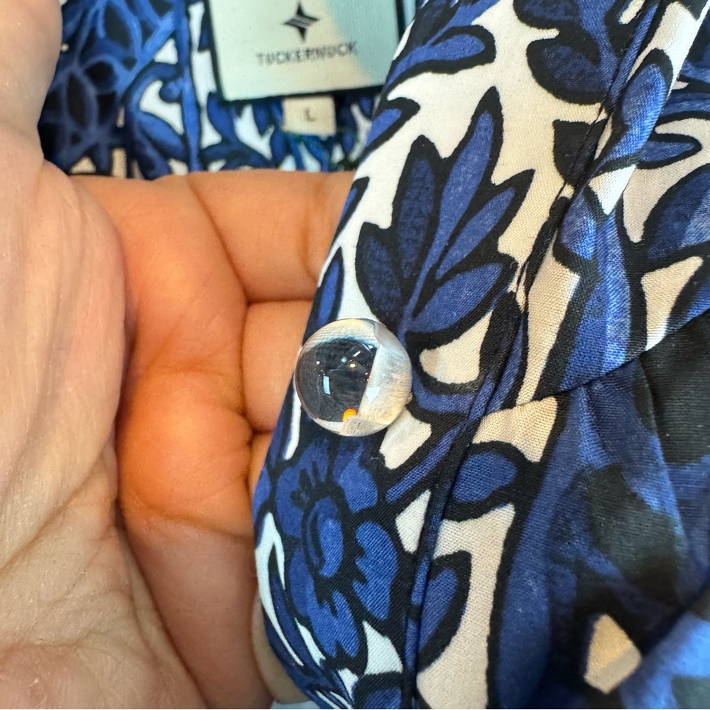 Tuckernuck Blue and White Printed Tunic Top - Picture 4 of 11